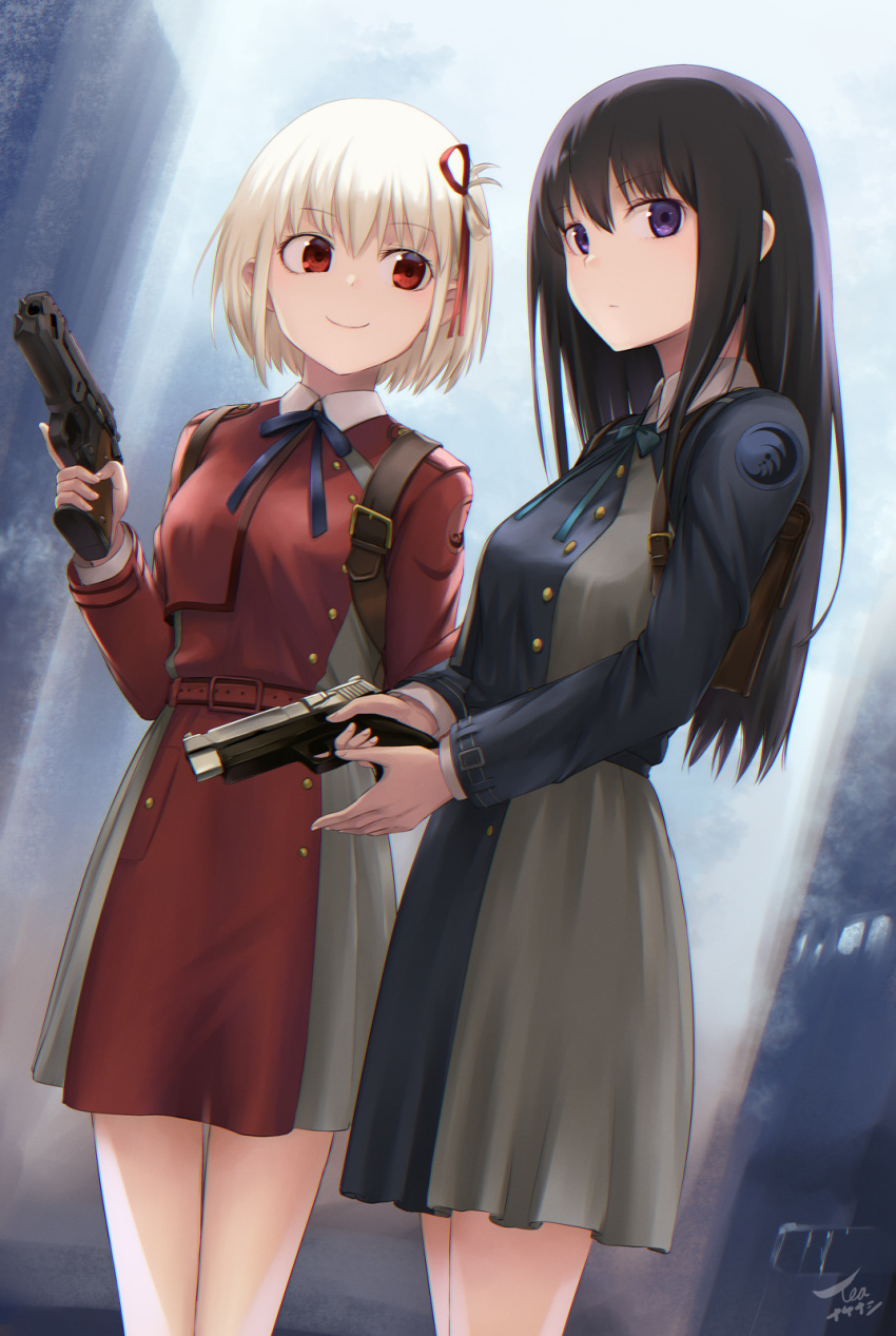 2girls, bangs, black_hair, blonde_hair, blue_dress, blue_ribbon, bob_cut, closed_mouth
