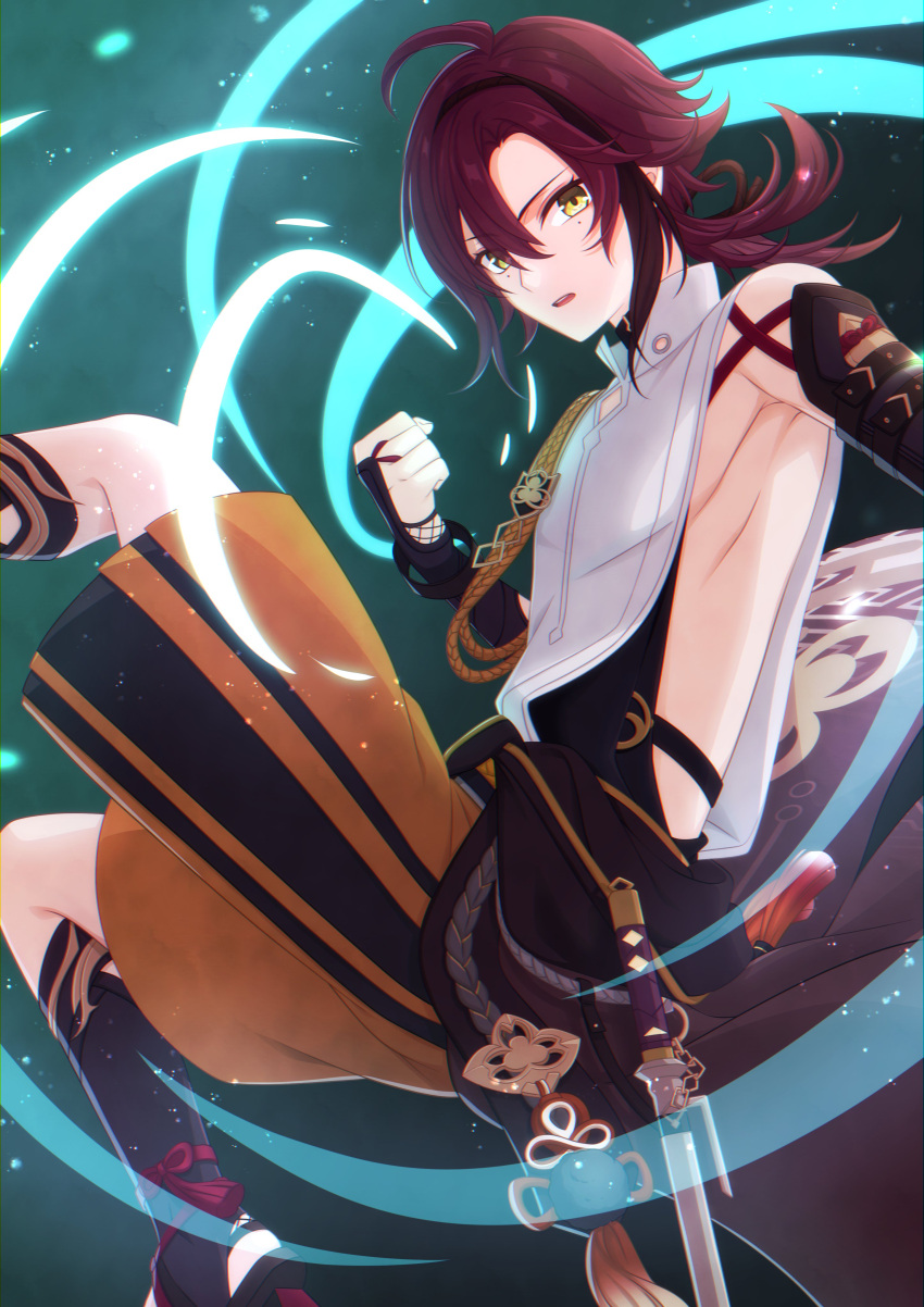 1boy, absurdres, armor, armpits, dark_red_hair, genshin_impact, green_eyes, hair_between_eyes