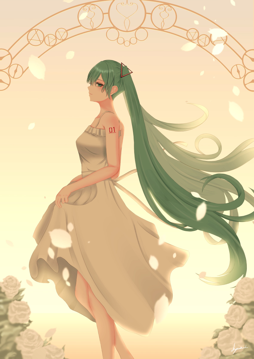 1girl, absurdres, aqua_eyes, aqua_hair, h_yuusui, hatsune_miku, highres, long_hair