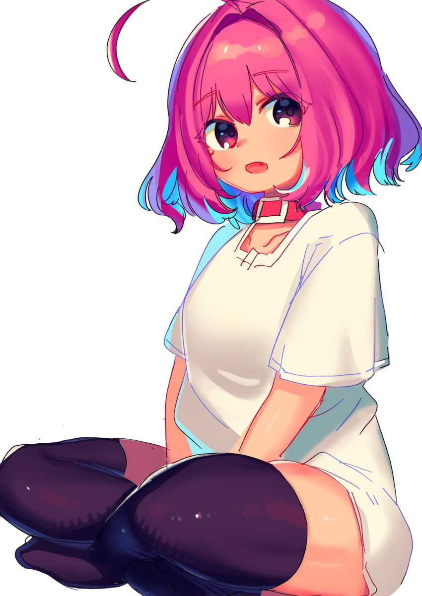 1girl, ahoge, bangs, black_thighhighs, collar, highres, idol, idolmaster, idolmaster_cinderella_girls, medium_hair, moai_(more_e_4km), pink_collar, pink_eyes, pink_hair, shirt, simple_background, skindentation, solo, thigh-highs, white_background, white_shirt, yumemi_riamu