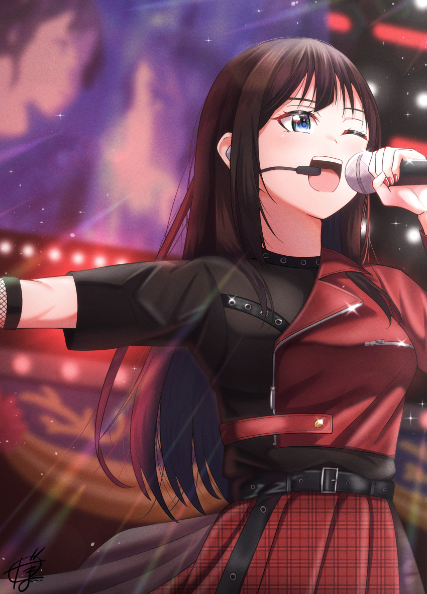 1girl, absurdres, bangs, belt, black_hair, blue_eyes, breasts, bright09