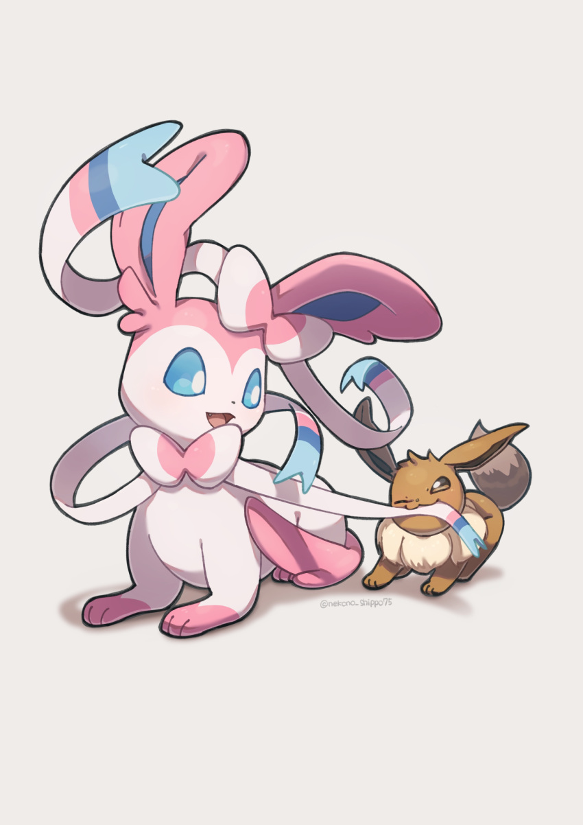 :3, :d, blue_eyes, bright_pupils, brown_eyes, commentary_request, eevee, fang