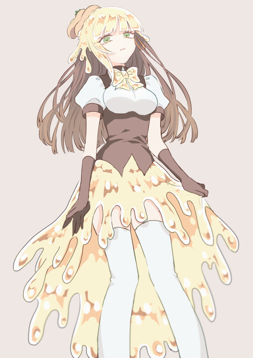 1girl, alternate_hair_length, alternate_hairstyle, arms_at_sides, bangs, blonde_hair, blunt_bangs, bow, bowtie, breasts, brown_gloves, brown_hair, elbow_gloves, feet_out_of_frame, food, food_on_head, from_below, gloves, green_eyes, grey_background, high-low_skirt, highres, kimi_ga_shine, long_hair, looking_down, maple_(kimi_ga_shine), object_on_head, pancake, parted_lips, shirt, simple_background, single_sidelock, skirt, solo, syrup, thigh-highs, underbust, uououoon, white_shirt, white_thighhighs, yellow_bow, yellow_bowtie, yellow_skirt