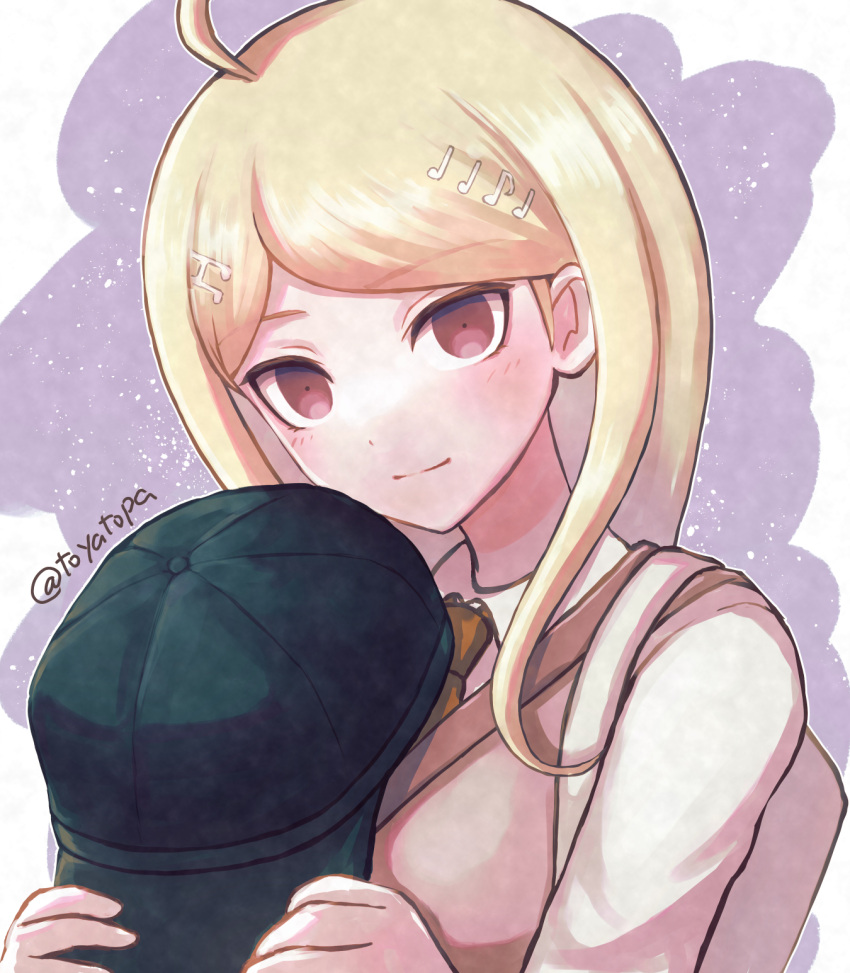 1girl, ahoge, akamatsu_kaede, artist_name, backpack, bag, bangs, black_headwear