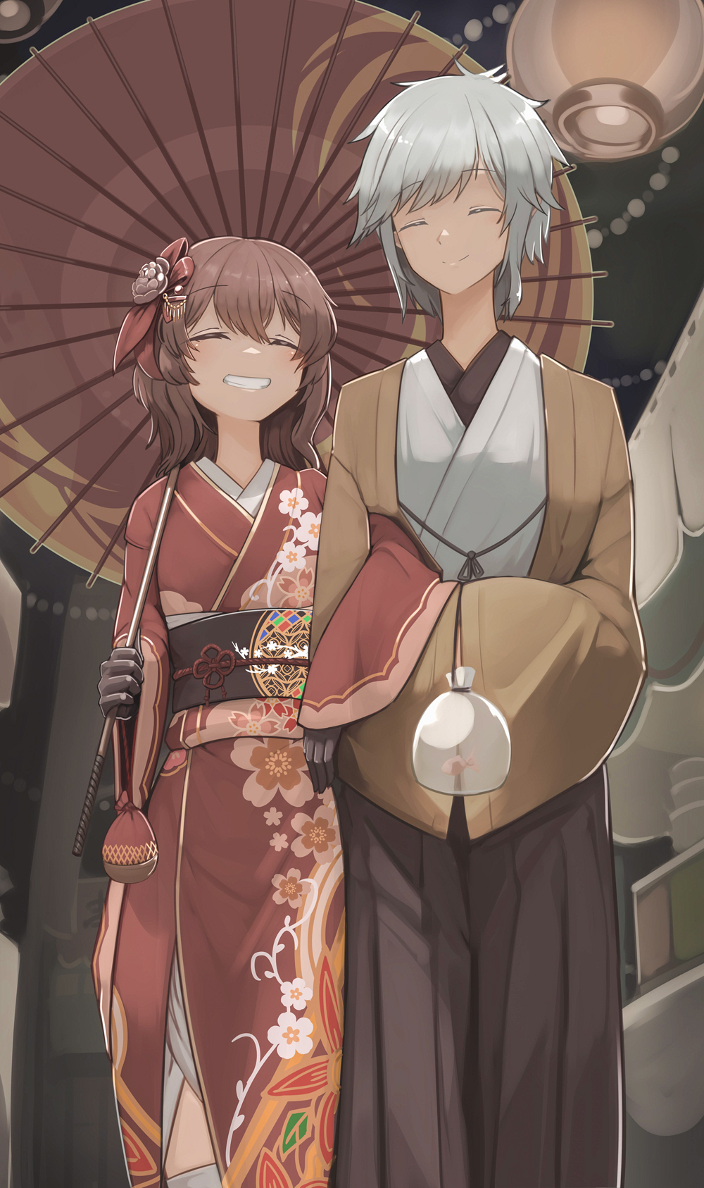 1boy, 1girl, arrow_in_arm, bag, bell_cranel, black_gloves, brown_hair, closed_eyes, day, dungeon_ni_deai_wo_motomeru_no_wa_machigatteiru_darou_ka, facing_viewer, floral_print, genek, gloves, grey_hair, hair_ornament, hetero, highres, japanese_clothes, kimono, lantern, liliruca_arde, medium_hair, oil-paper_umbrella, outdoors, own_hands_together, paper_lantern, red_kimono, satchel, short_hair, smile, umbrella