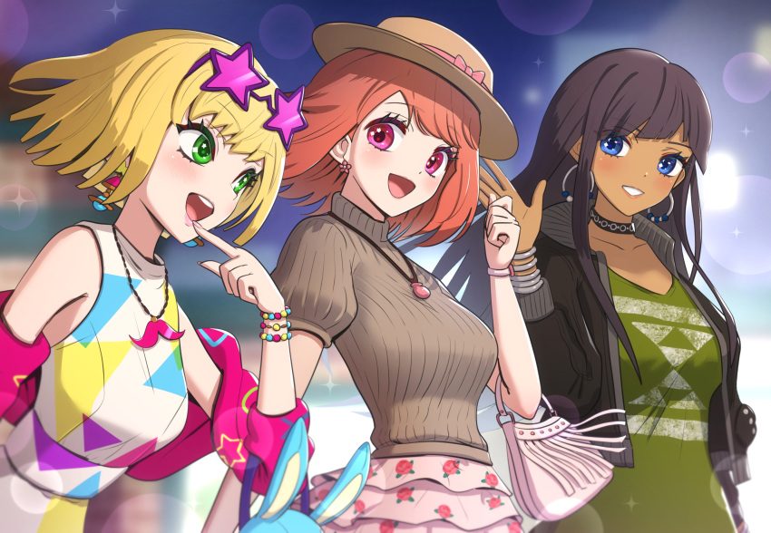 3girls, black_hair, blonde_hair, character_request, earrings, girls_mode_4, gonzarez, green_eyes, hat, headgear, highres, jewelry, long_hair, multiple_girls, necklace, open_mouth, pink_eyes, redhead, short_hair, smile, style_savvy_(video_game_series)