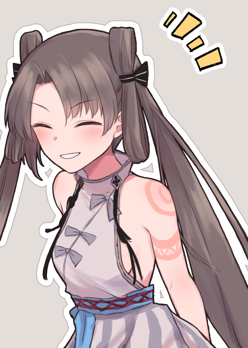 1girl, absurdres, bare_shoulders, blush, breasts, brown_background, brown_hair, closed_eyes, commentary_request, fate/grand_order, fate_(series), gradient, gradient_background, grin, highres, iyo_(fate), long_hair, one_eye_closed, open_mouth, pic_postcard, sash, sideboob, simple_background, smile, solo, tattoo, twintails, upper_body