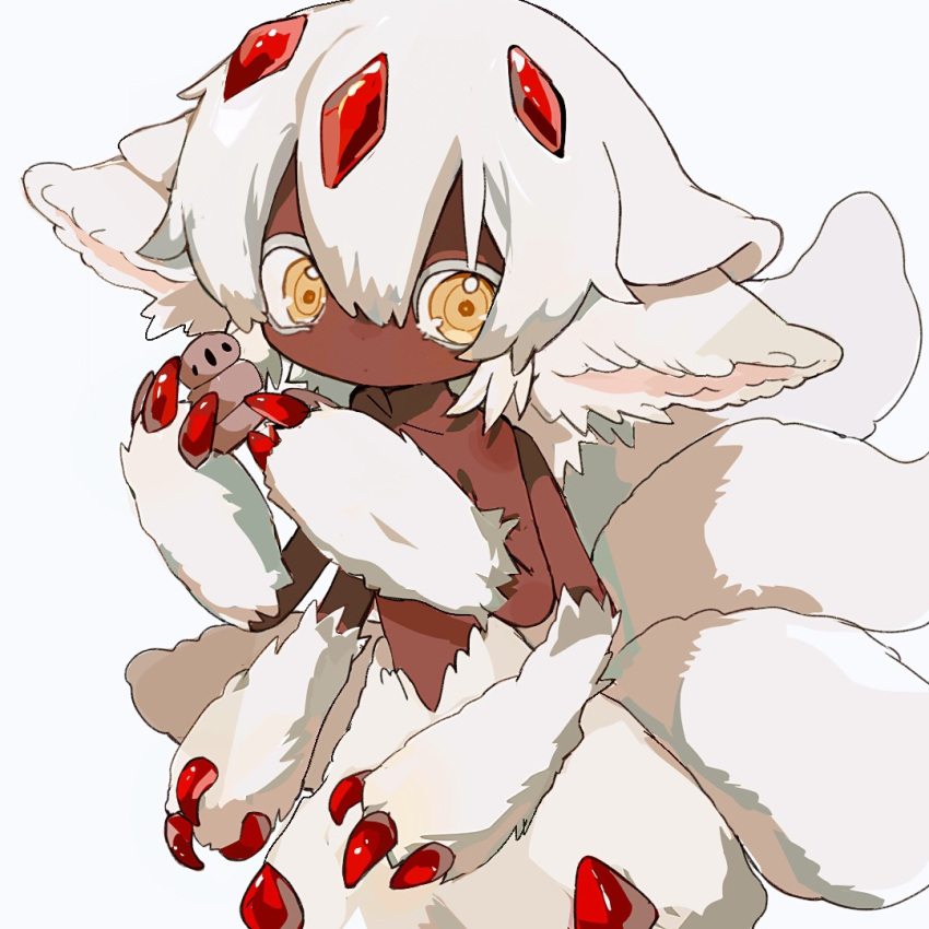 1girl, animal_ears, bangs, body_fur, claws, collarbone, colored_eyelashes, dark-skinned_female, dark_skin, dot_mouth, extra_arms, faputa, feet_out_of_frame, fewer_digits, figure, from_side, gradient, gradient_background, hair_between_eyes, hands_up, holding, horns, long_zhi_feng_di_renxin_poce, looking_at_viewer, made_in_abyss, monster_girl, multiple_horns, multiple_tails, red_horns, short_hair, simple_background, solo, standing, tail, white_background, white_fur, white_hair, yellow_eyes