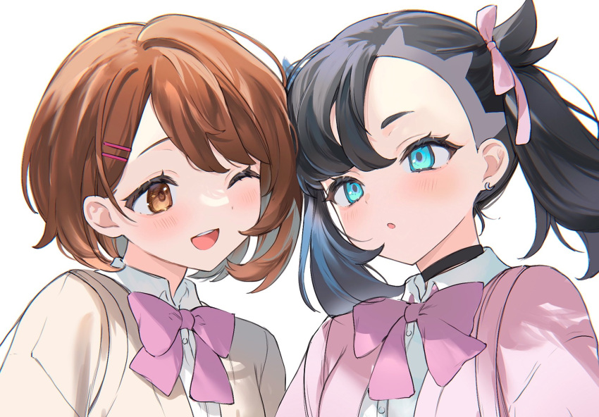 2girls, :d, asymmetrical_bangs, bangs, black_choker, black_hair, blue_eyes, blush