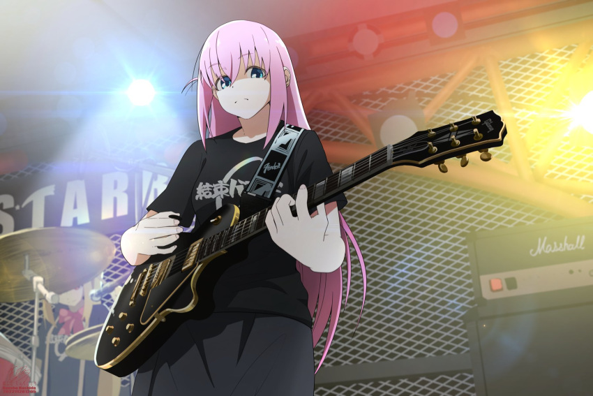 2girls, black_shirt, black_skirt, blue_eyes, bocchi_the_rock!, bow, bowtie, closed_mouth, cowboy_shot, drum, drum_set, electric_guitar, gotou_hitori, guitar, hair_between_eyes, highres, ijichi_nijika, instrument, long_hair, multiple_girls, music, pink_hair, playing_instrument, print_shirt, red_bow, red_bowtie, ryusho_hashida, shirt, short_sleeves, skirt, stage, very_long_hair