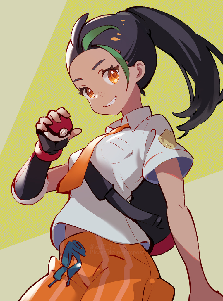 1girl, backpack, bag, black_bag, black_gloves, black_hair, breast_pocket, commentary, eyelashes, fingerless_gloves, freckles, gloves, green_hair, grin, holding, holding_poke_ball, lu_(sa17_71), multicolored_hair, necktie, nemona_(pokemon), orange_eyes, orange_necktie, orange_shorts, pocket, poke_ball, poke_ball_(basic), pokemon, pokemon_(game), pokemon_sv, ponytail, shirt, short_sleeves, shorts, single_glove, smile, solo, streaked_hair, teeth, two-tone_hair