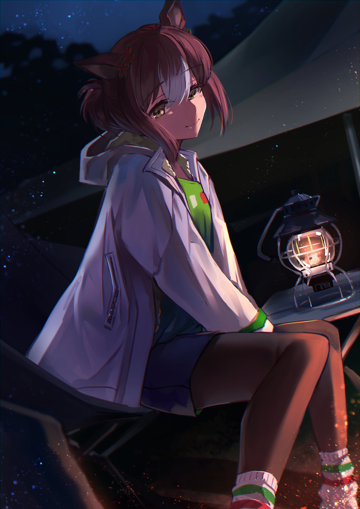 1girl, animal_ears, black_pantyhose, brown_hair, clover_hair_ornament, fine_motion_(umamusume), from_side, green_shirt
