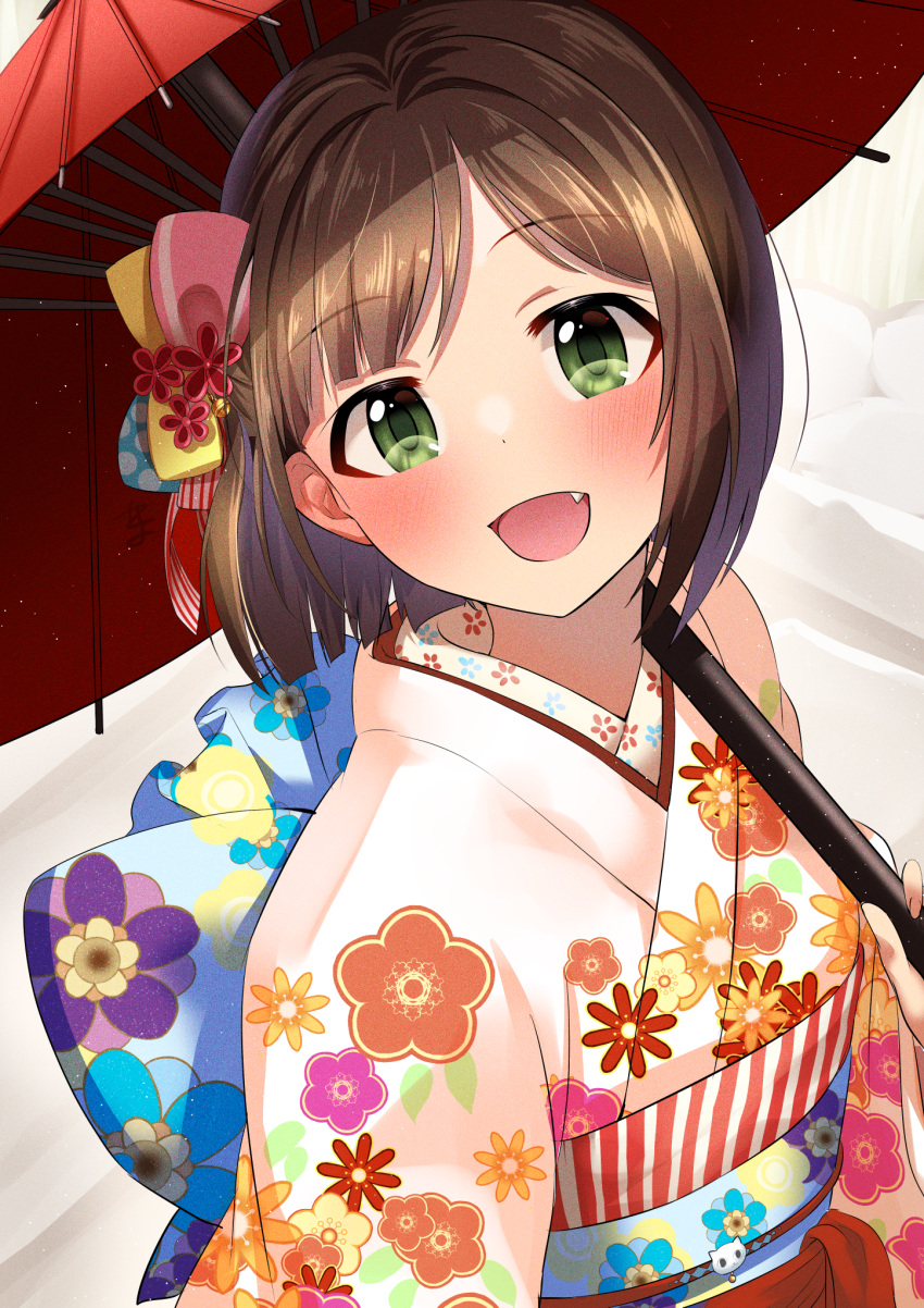 1girl, bangs, blunt_ends, blush, brown_hair, fang, green_eyes, hair_ornament