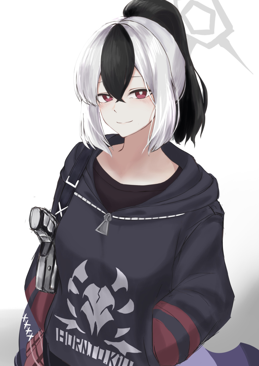 1girl, absurdres, black_hair, black_hoodie, blue_archive, blush, bright_pupils, gradient_background, gun, h&amp;k_p30, halo, handgun, hands_in_pockets, highres, holster, holstered_weapon, hood, hoodie, kayoko_(blue_archive), looking_at_viewer, multicolored_hair, no_horns, ponytail, red_eyes, sidelocks, simple_background, smile, solo, two-tone_hair, weapon, white_background, white_hair, yomyon4634