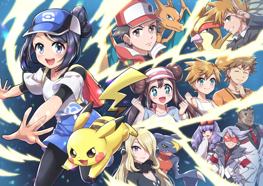 +_+, 5boys, 5girls, :d, absurdres, backpack, bag, bettie_(pokemon), black_hair, black_leggings, blonde_hair, blue_footwear, blue_headwear, blue_oak, blue_shorts, blush, breasts, brock_(pokemon), charizard, coat, commentary, cynthia_(pokemon), dark-skinned_male, dark_skin, english_commentary, eyewear_on_head, fur_collar, garchomp, gloves, hair_ornament, hair_over_one_eye, hand_up, hat, highres, lear_(pokemon), leggings, long_hair, long_sleeves, misty_(pokemon), mono_land, multiple_boys, multiple_girls, necktie, official_art, open_mouth, pidgeot, pikachu, pokemon, pokemon_(creature), pokemon_(game), pokemon_bw2, pokemon_dppt, pokemon_hgss, pokemon_lgpe, pokemon_masters_ex, purple_hair, rachel_(pokemon), red_(pokemon), red_coat, red_headwear, red_necktie, rosa_(pokemon), sawyer_(pokemon_masters_ex), shirt, shoes, shorts, sleeveless_coat, smile, spread_fingers, sunglasses, teeth, undershirt, upper_teeth_only, white_shirt