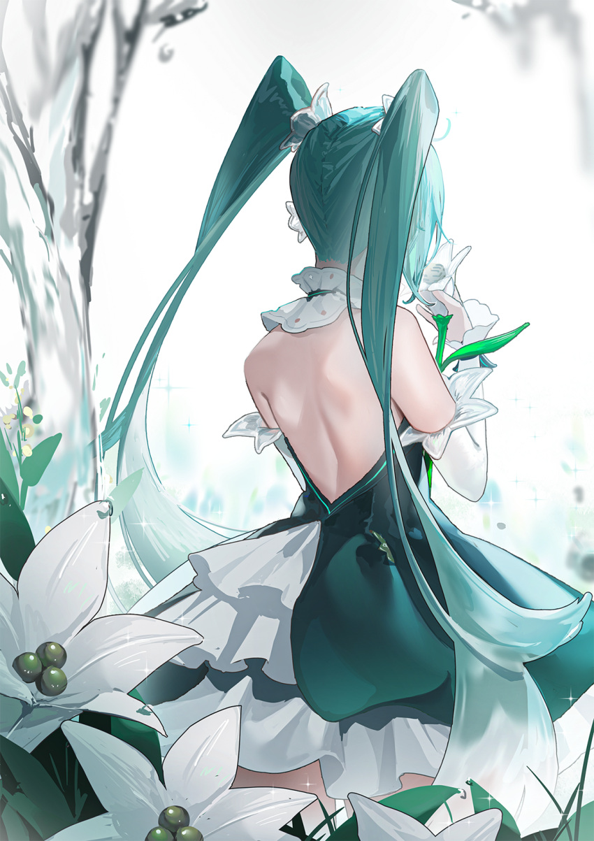 almn_sk, aqua_hair, back, back_focus, backless_dress, backless_outfit, bare_back, detached_sleeves
