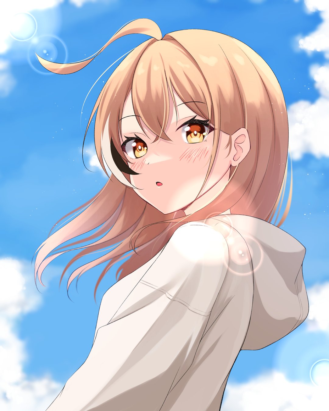 1girl, :o, ahoge, blush, brown_eyes, brown_hair, clouds, cloudy_sky, highres, hololive, hololive_english, hood, hoodie, lens_flare, long_hair, looking_at_viewer, multicolored_hair, nanashi_mumei, official_alternate_costume, open_mouth, oversized_clothes, sairen, sky, streaked_hair, virtual_youtuber, white_hoodie