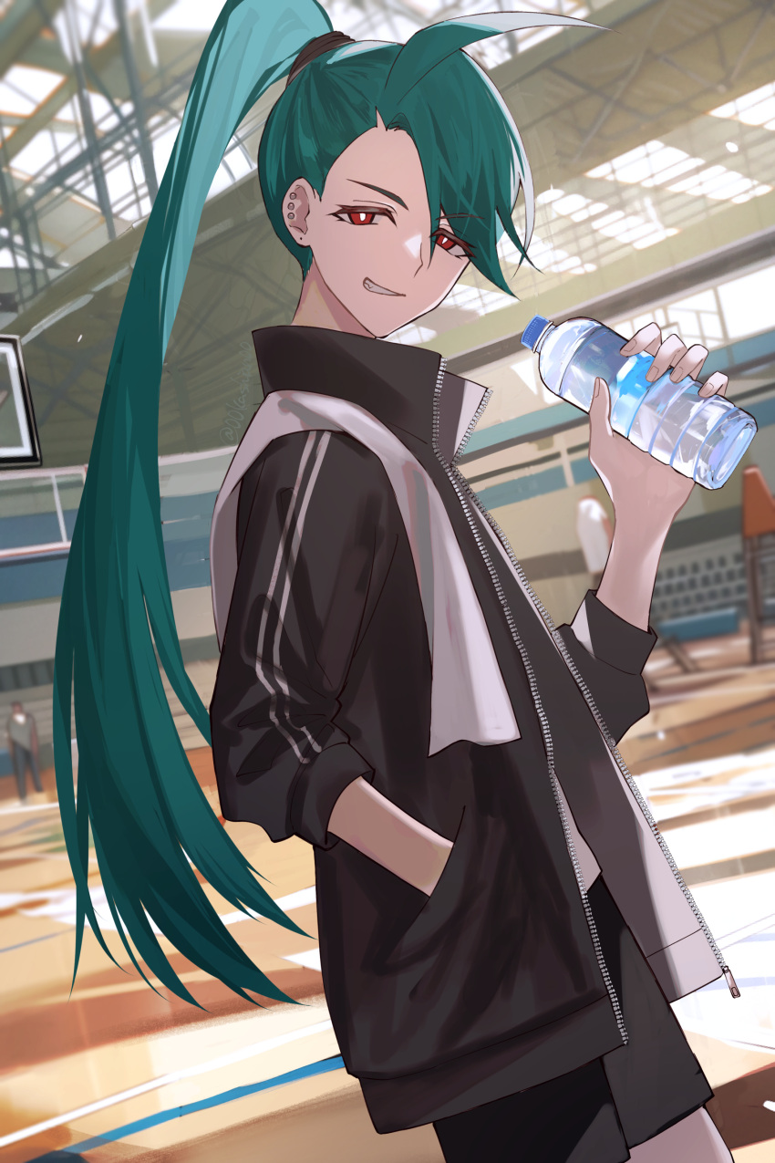 00kashian00, 1girl, absurdres, ahoge, alternate_costume, black_shorts, blurry, blurry_background