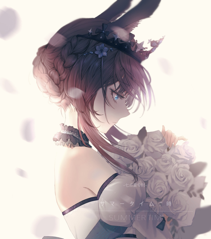 1girl, ambience_synesthesia, amiya_(arknights), animal_ears, arknights, artist_name, black_collar, blue_eyes, bouquet, braid, brown_hair, collar, crown, dress, eyelashes, flower, from_side, hair_ornament, hand_up, highres, holding, holding_bouquet, looking_down, medium_hair, off-shoulder_dress, off_shoulder, official_alternate_costume, parted_lips, procreate_(medium), qidian_xialingshi, rabbit_ears, rabbit_girl, rose, solo, upper_body, white_dress, white_flower, white_rose