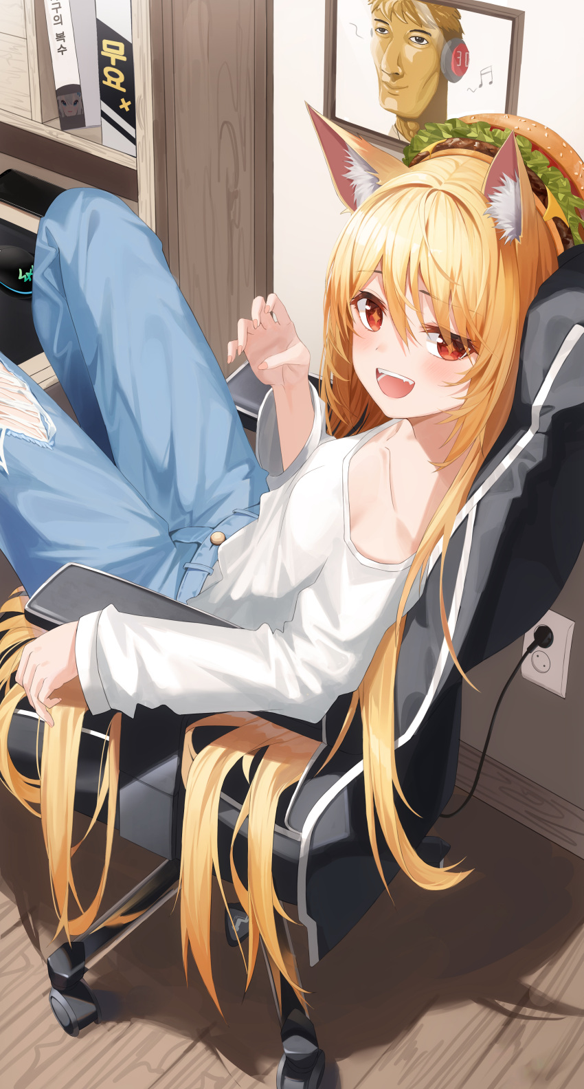 +_+, 1girl, :d, absurdres, animal_ear_fluff, animal_ears, blush, breasts