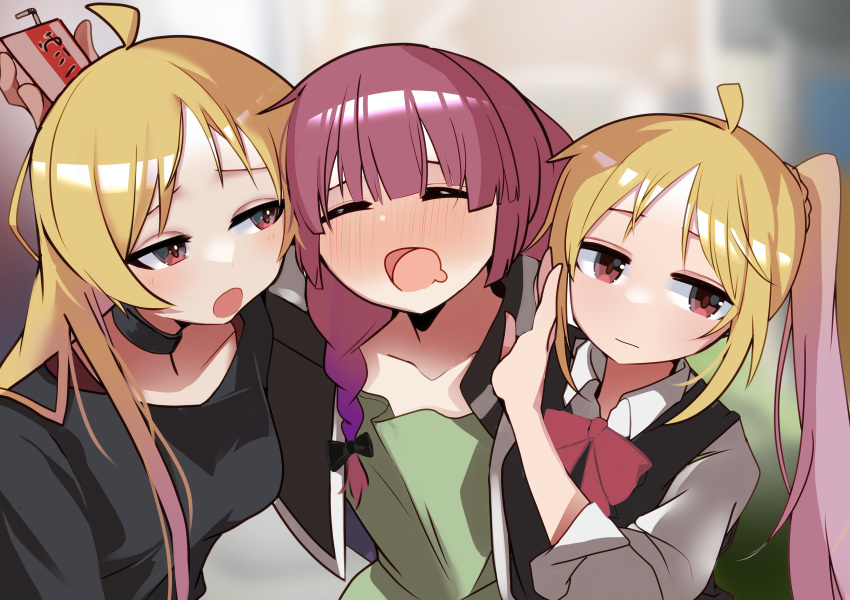 3girls, absurdres, ahoge, black_choker, black_shirt, blonde_hair, bocchi_the_rock!, bow