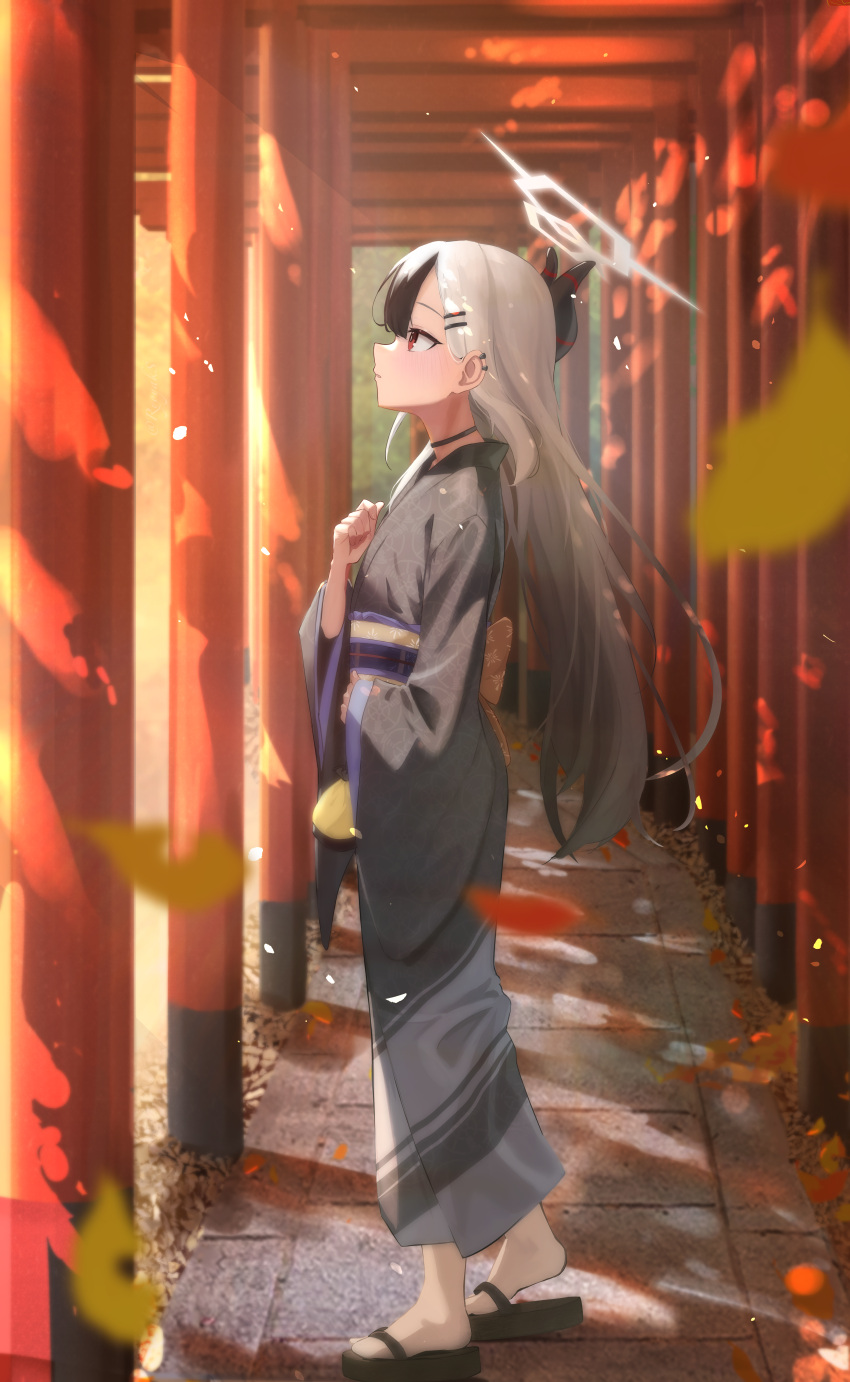 1girl, absurdres, black_choker, black_hair, black_kimono, blue_archive, blush, choker, closed_mouth, demon_horns, ear_piercing, earclip, flower, from_side, full_body, grey_hair, hair_flower, hair_ornament, hairclip, halo, highres, horns, japanese_clothes, kayoko_(blue_archive), kayoko_(new_year)_(blue_archive), kimono, leaf, long_hair, multicolored_hair, new_year, obi, official_alternate_costume, outdoors, piercing, red_eyes, ryoya, sash, solo, standing, torii, two-tone_hair, white_hair, wide_sleeves, yukata