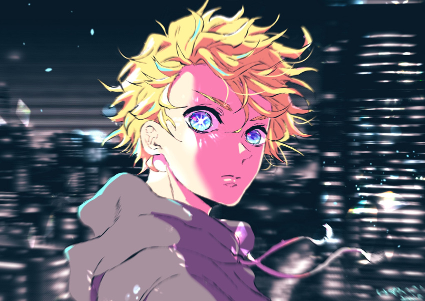 1boy, blonde_hair, blue_eyes, city_lights, closed_mouth, commentary, floating_hair, grey_hoodie