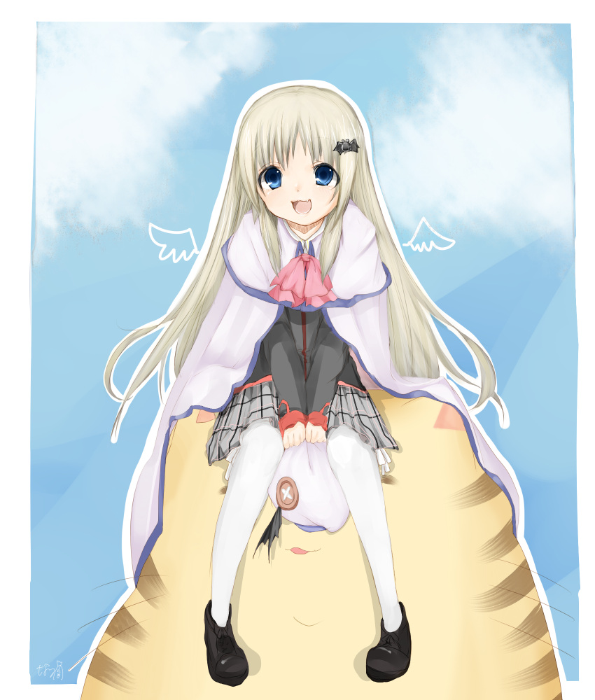 blue_eyes, cape, cat, doruji, fang, hat, highres, little_busters!!