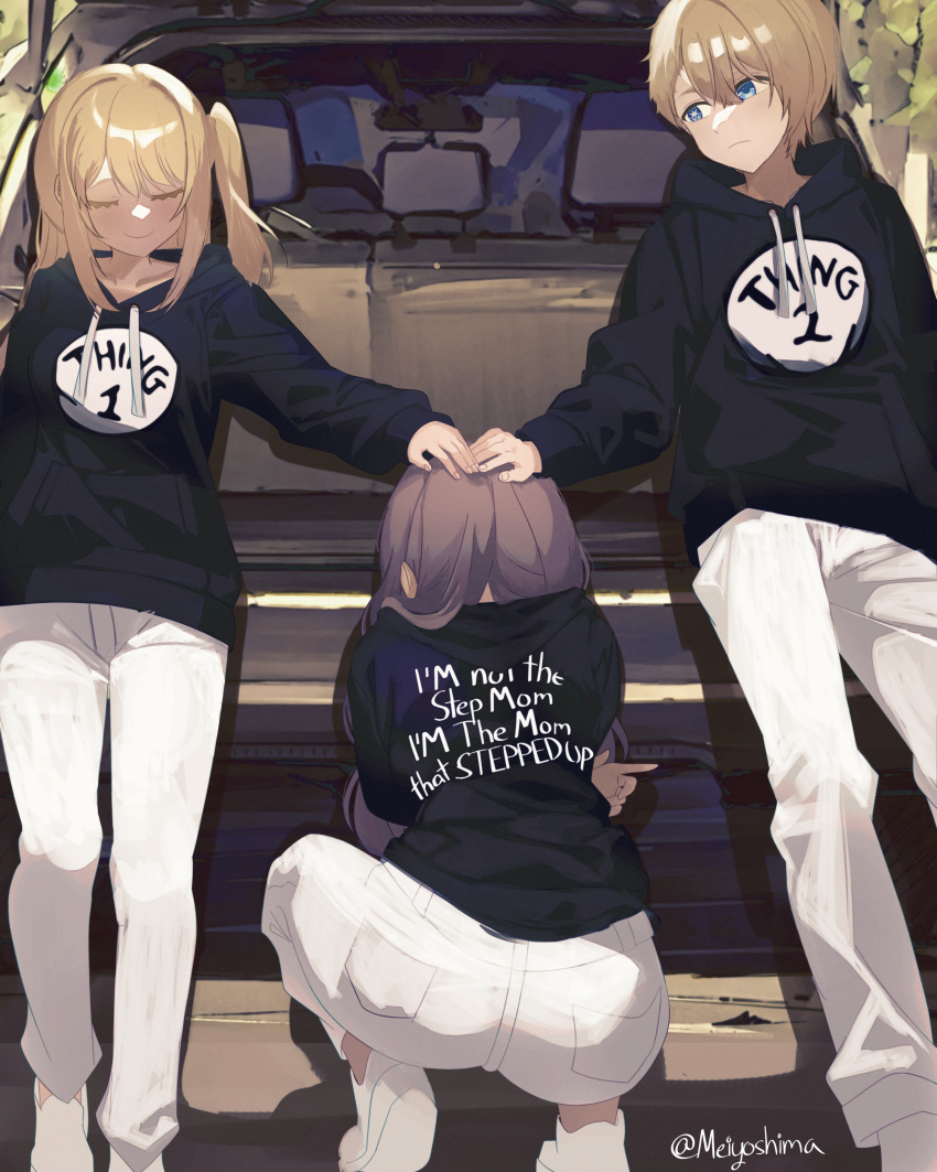 1boy, 2girls, absurdres, black_hoodie, blonde_hair, blue_eyes, brown_hair, car