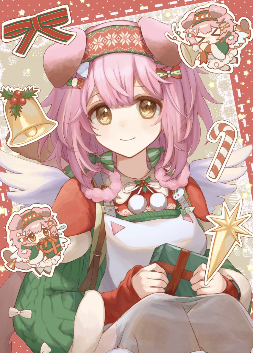 >_<, 1girl, animal_ears, apron, arknights, asahi_(abc123lkb), bell, blush, bow, candy, candy_cane, capelet, cat_ears, cat_girl, chibi, christmas, commentary, fake_wings, food, full_body, gift, goldenglow_(arknights), goldenglow_(night_loving_servant)_(arknights), green_bow, green_sweater, hair_between_eyes, hair_bow, hair_rings, headband, highres, holding, holding_gift, instrument, long_sleeves, looking_at_viewer, multiple_views, music, patterned_background, pink_hair, playing_instrument, pom_pom_(clothes), red_background, red_capelet, red_headband, ribbed_sweater, ribbon, scottish_fold, see-through, see-through_legwear, short_hair, sidelocks, smile, star_(symbol), sweater, trumpet, upper_body, wings, yellow_eyes