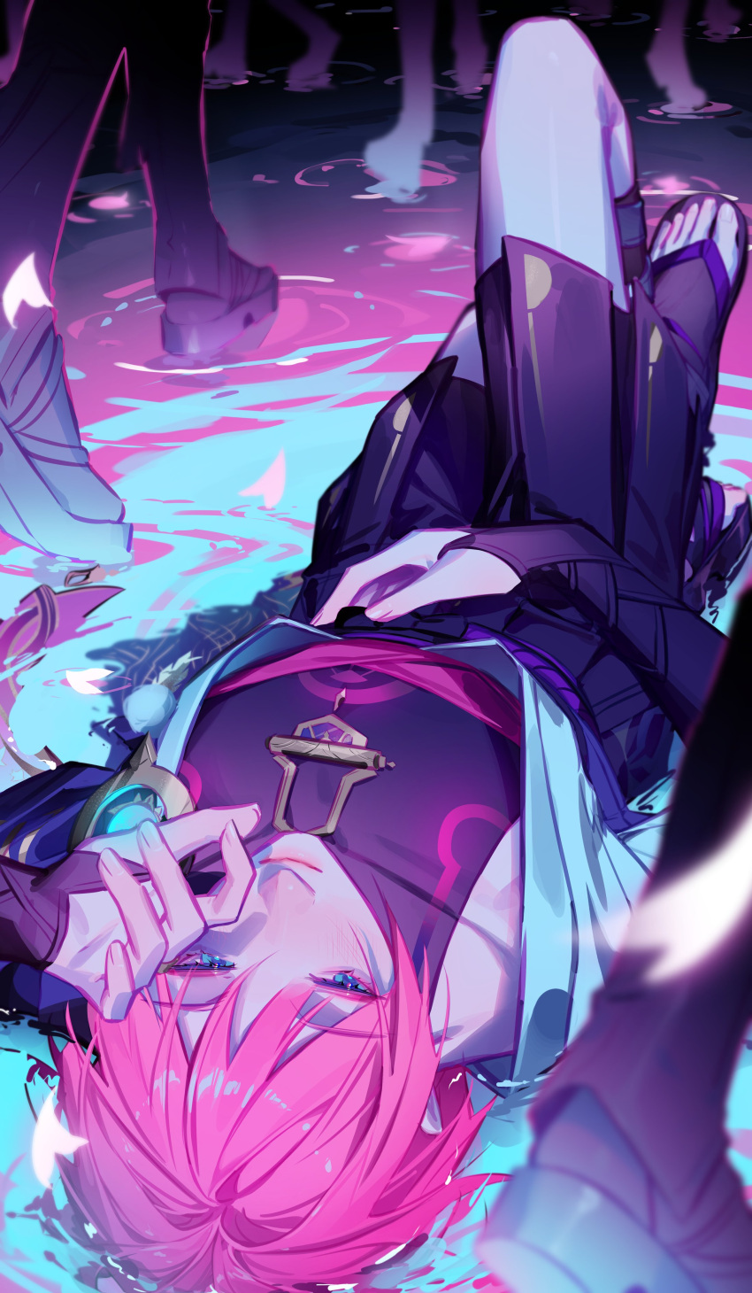1boy, absurdres, alternate_hair_color, black_shirt, black_shorts, blue_eyes, blue_jacket, genshin_impact
