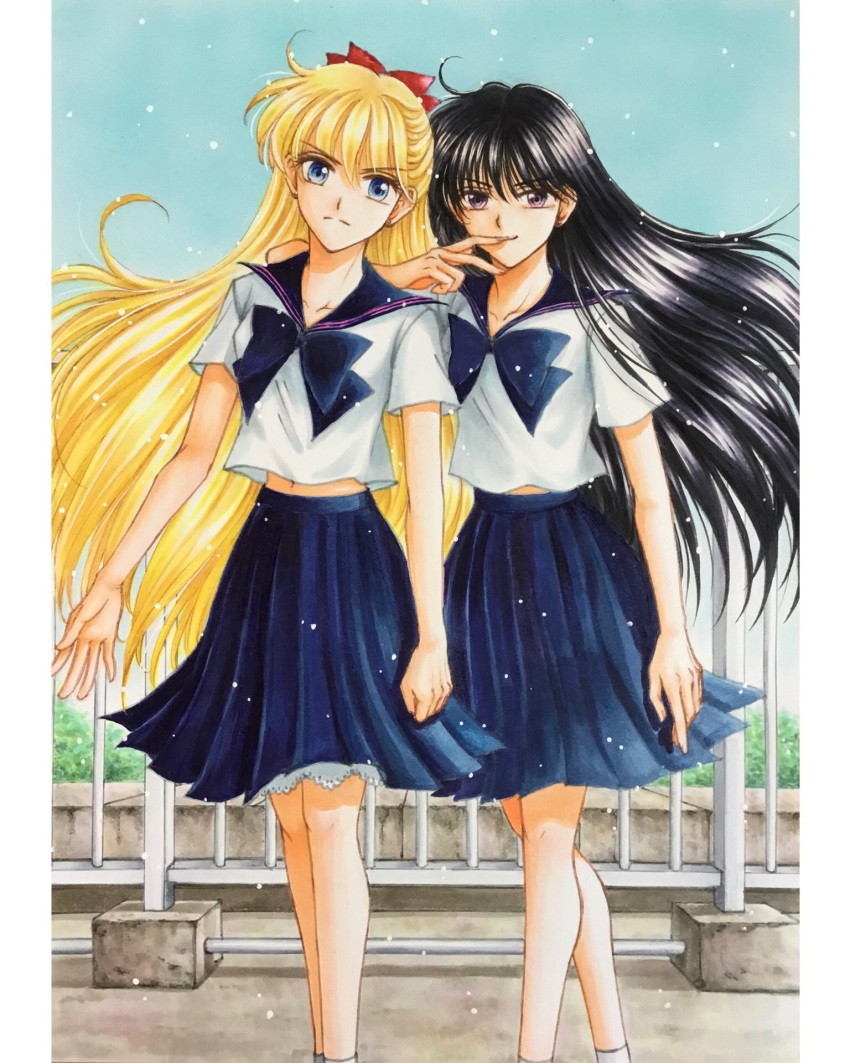 aino_minako, bishoujo_senshi_sailor_moon, black_hair, blonde_hair, blue_bow, blue_bowtie, blue_eyes, blue_sailor_collar