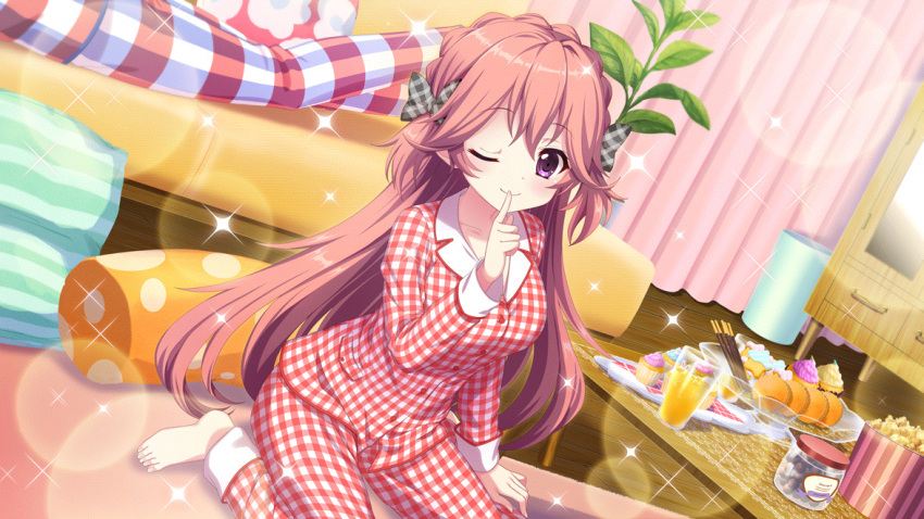 2girls, bandou_mikuru, bow, breasts, buttons, collarbone, couch, cup