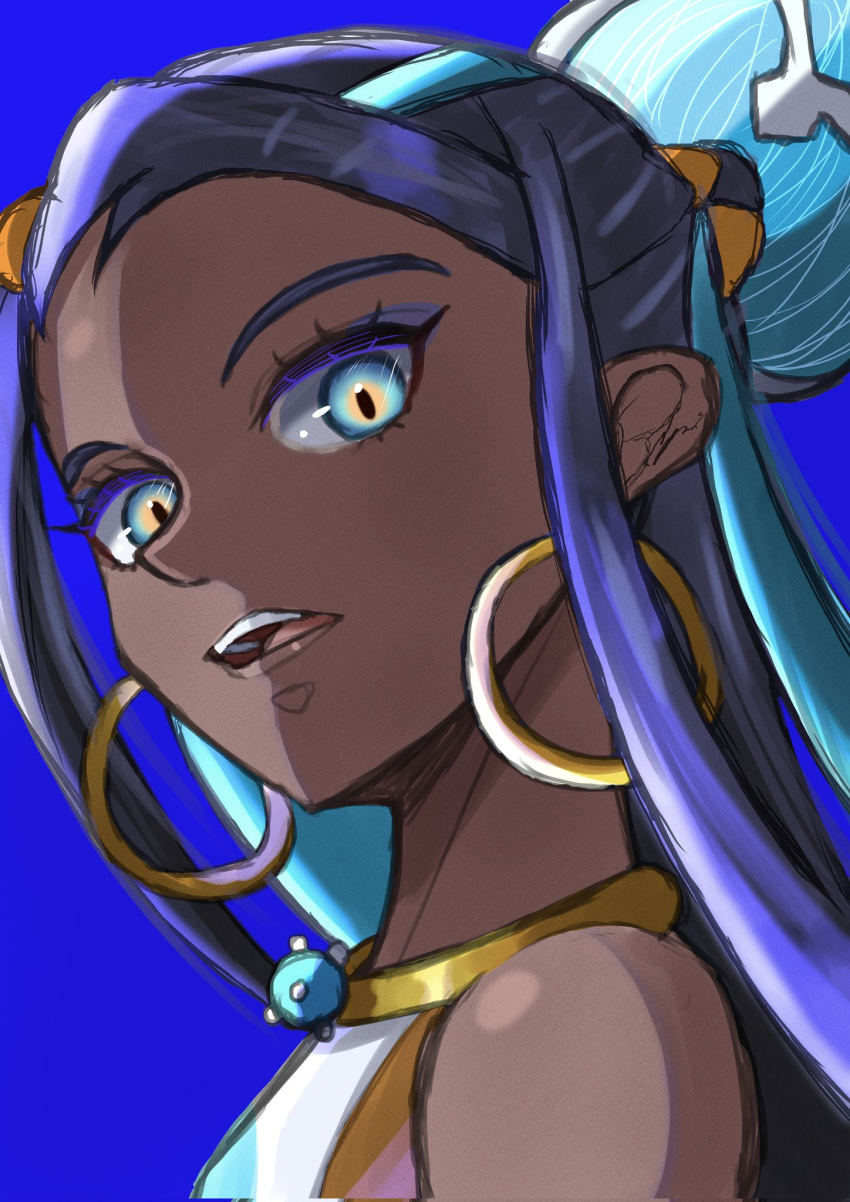 1girl, bare_shoulders, black_hair, blue_eyes, blue_hair, blurry, blurry_background, dark-skinned_female