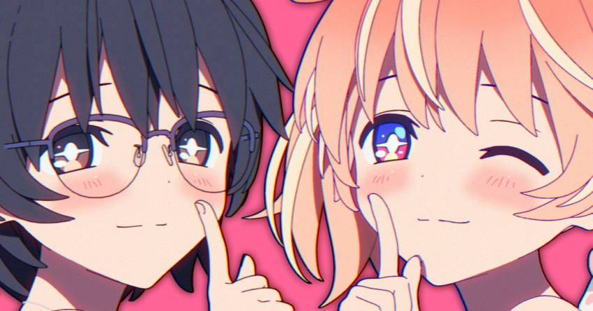 +_+, 2girls, 3d, black_hair, blender_(medium), blonde_hair, blush, bright_pupils