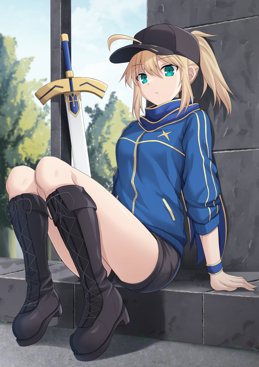 1girl, ahoge, artoria_pendragon_(fate), baseball_cap, black_footwear, black_headwear, black_shorts, blonde_hair, blue_jacket, blue_scarf, boots, breasts, cross-laced_footwear, cross_(crossryou), day, fate/grand_order, fate_(series), green_eyes, hair_between_eyes, hair_through_headwear, hat, highres, himitsucalibur_(fate), jacket, long_hair, looking_at_viewer, mysterious_heroine_x_(fate), outdoors, ponytail, scarf, short_shorts, shorts, sidelocks, sitting, small_breasts, solo, track_jacket, tree
