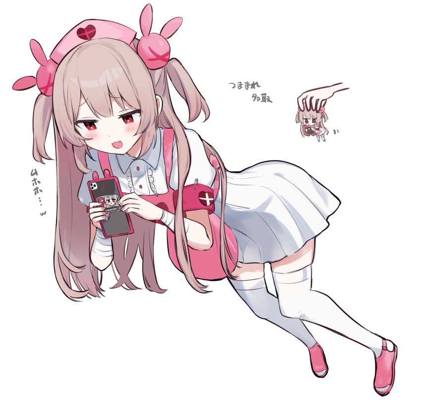 >_<, 1girl, :3, apron, armband, bandaged_wrist, bandages, blush