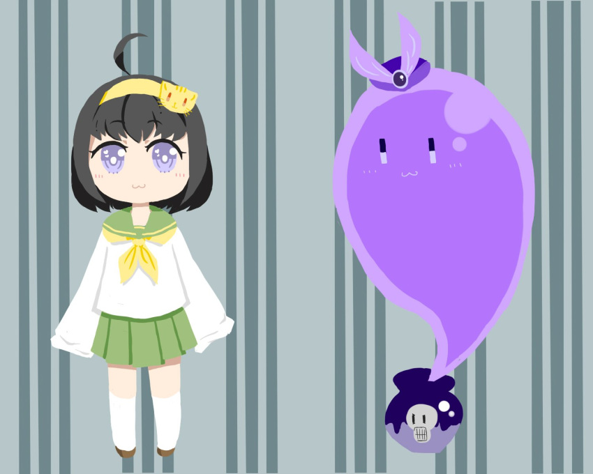 1girl, :3, ahoge, black_gemstone, black_hair, blue_background, blush_stickers, brown_footwear, cat_hair_ornament, chinese_commentary, closed_mouth, collared_shirt, commentary_request, full_body, ghost, green_sailor_collar, green_skirt, grey_eyes, hair_ornament, hairband, hat, hat_ribbon, heart, heart_in_eye, highres, kneehighs, kotomine_kokoro, long_sleeves, miniskirt, neckerchief, original, purple_headwear, purple_ribbon, ribbon, sailor_collar, school_uniform, shirt, shoes, short_hair, skirt, skull_print, sleeves_past_fingers, sleeves_past_wrists, smile, socks, striped, striped_background, symbol_in_eye, violet_eyes, white_shirt, white_socks, yellow_hairband, yellow_neckerchief