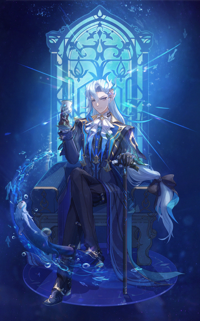 1boy, ascot, asymmetrical_bangs, black_footwear, black_gloves, black_pants, blue_background, blue_coat, blue_eyeshadow, blue_hair, boots, brooch, bubble, cane, chair, chalice, chinese_commentary, closed_mouth, coat, commentary_request, crossed_legs, cup, eyelashes, eyeshadow, fish, frilled_sleeves, frills, full_body, genshin_impact, gloves, gold_trim, hair_between_eyes, hair_ornament, hand_up, highres, holding, holding_cane, holding_cup, jewelry, lapels, leisurely_otter_(genshin_impact), light_rays, long_hair, long_sleeves, looking_at_viewer, low-tied_long_hair, makeup, male_focus, manyuchapaofan93687, multicolored_hair, neuvillette_(genshin_impact), on_chair, otter, pants, parted_bangs, pointy_ears, sitting, solo, streaked_hair, very_long_hair, violet_eyes, water, water_drop, white_ascot, white_hair, window