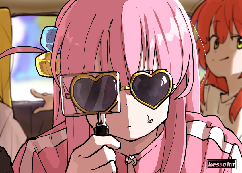 3girls, absurdres, blonde_hair, bocchi_the_rock!, closed_mouth, cube_hair_ornament, gotoh_hitori, green_eyes