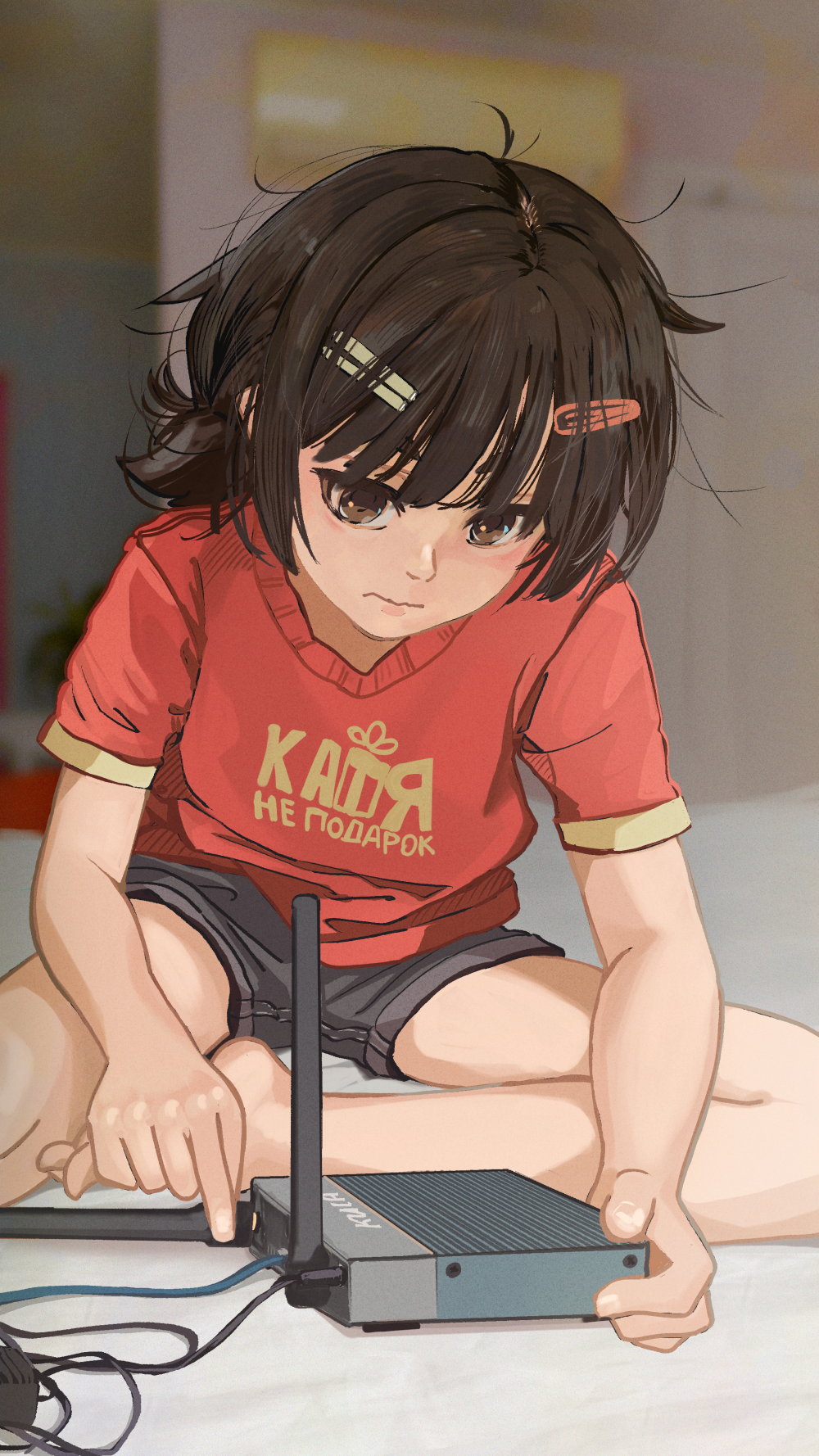 1girl, barefoot, black_hair, blurry, blurry_background, brown_eyes, cable, closed_mouth, commentary, depth_of_field, grey_shorts, hair_ornament, hairclip, highres, looking_at_object, loose_hair_strand, messy_hair, on_floor, original, radio_antenna, red_shirt, red_t-shirt, router, russian_commentary, russian_text, servachok, shirt, short_hair, short_shorts, shorts, sitting, solo, t-shirt, tanya_(servachok), thick_eyebrows, translated, wavy_mouth