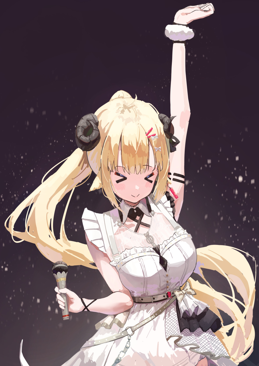 >_<, 1girl, absurdres, animal_ears, arm_up, belt, bizarre_(bizarre64637036), blonde_hair, blush, collar, detached_collar, dress, hair_ornament, hairpin, highres, holding, holding_microphone, hololive, horns, long_hair, looking_at_viewer, microphone, official_alternate_costume, ponytail, sheep_ears, sheep_girl, sheep_horns, smile, solo, tsunomaki_watame, tsunomaki_watame_(watame_night_fever!!), violet_eyes, virtual_youtuber, white_belt, white_collar, white_dress