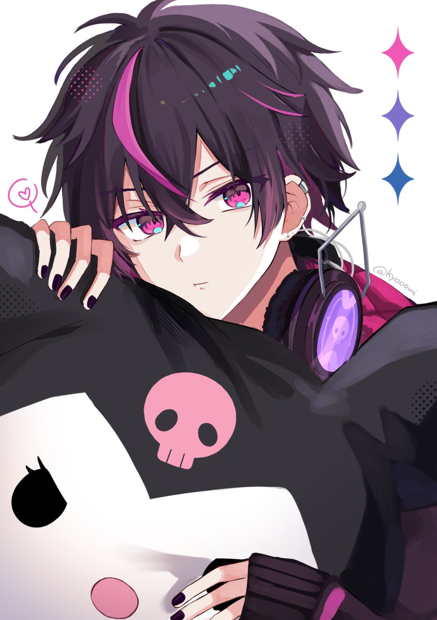 1boy, black_hair, blue_eyes, character_doll, color_guide, fragaria_memories, headphones, heart, highres, kurode_(fragaria_memories), kuromi, kyooami, male_focus, multicolored_eyes, multicolored_hair, onegai_my_melody, pink_eyes, pink_hair, sanrio, short_hair, solo, spoken_heart, twitter_username, white_background