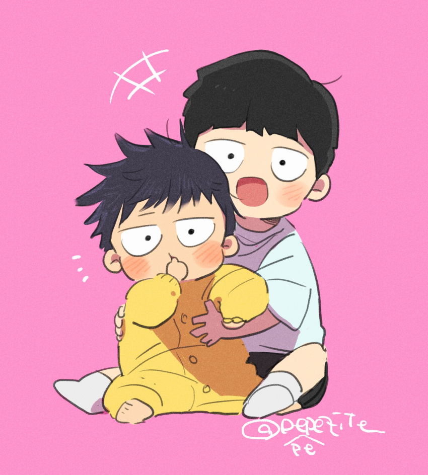 2boys, aged_down, baby, black_eyes, black_hair, blush, brothers, child, closed_mouth, commentary_request, full_body, highres, kageyama_ritsu, kageyama_shigeo, long_sleeves, looking_at_viewer, male_focus, mob_psycho_100, multiple_boys, open_mouth, pepepezite, pink_background, short_hair, short_sleeves, siblings, simple_background, sitting, smile, twitter_username