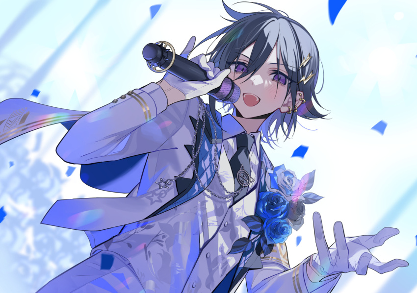 1boy, :d, black_hair, black_necktie, blue_flower, blue_rose, blurry, blurry_background, boutonniere, capelet, chain, collared_shirt, confetti, cuff_links, ear_piercing, earrings, floral_print, flower, gloves, hair_between_eyes, hair_ornament, hairclip, holding, holding_microphone, holostars, jacket, jewelry, kanade_izuru, lapels, lightning_bolt_hair_ornament, lightning_bolt_symbol, lily_print, looking_at_viewer, male_focus, microphone, music, necktie, notched_lapels, open_clothes, open_jacket, pants, piercing, rice_(rice8p), rose, shirt, short_hair, singing, slit_pupils, smile, solo, suit, suit_jacket, teeth, tie_clip, two-sided_capelet, upper_body, upper_teeth_only, vest, violet_eyes, virtual_youtuber, white_capelet, white_gloves, white_jacket, white_pants, white_shirt, white_suit, white_vest