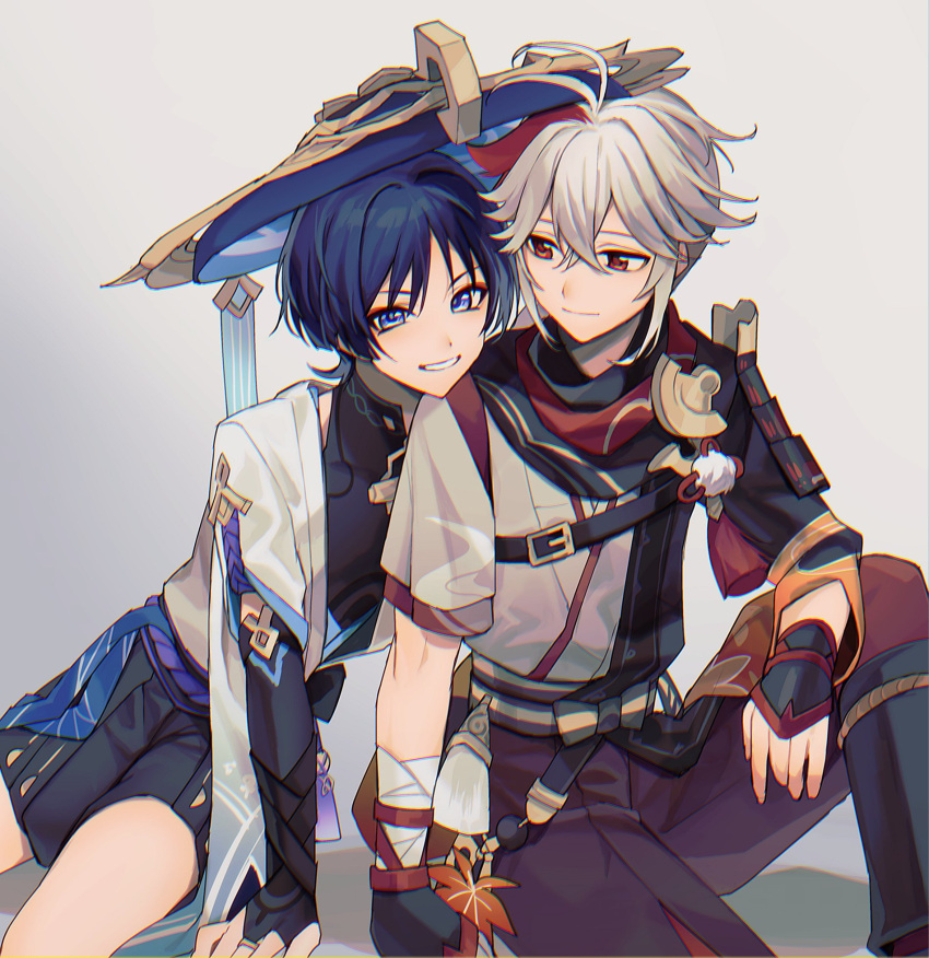 2boys, ahoge, bishounen, black_gloves, cowboy_shot, genshin_impact, gloves, hat, highres, japanese_clothes, kaedehara_kazuha, male_focus, multicolored_hair, multiple_boys, oshi_taberu, purple_hair, red_eyes, redhead, scaramouche_(genshin_impact), short_hair, shorts, simple_background, smile, streaked_hair, violet_eyes, wanderer_(genshin_impact), white_background, white_hair, yaoi