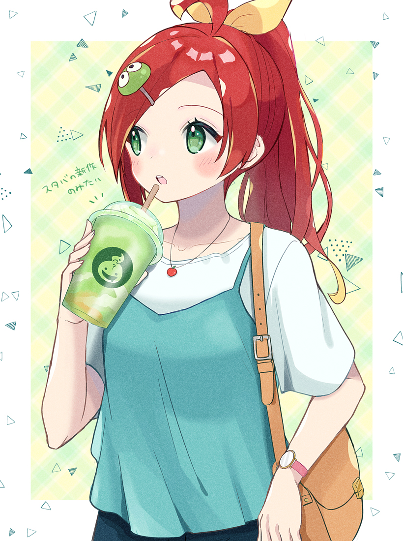 1girl, ahoge, alternate_hairstyle, andou_ringo, bag, blush, brown_bag, bubble_tea, collarbone, cup, drinking, drinking_straw, ecolo_(puyopuyo), eyelashes, green_eyes, hair_ornament, hair_ribbon, hairclip, holding, holding_cup, jewelry, kashima_miyako, necklace, open_mouth, ponytail, puyo_(puyopuyo), puyopuyo, puyopuyo_7, redhead, ribbon, shirt, short_sleeves, shoulder_bag, solo, teeth, translation_request, upper_teeth_only, watch, watch, white_shirt, yellow_ribbon