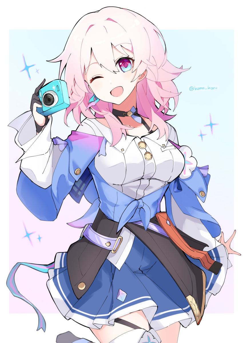 1girl, archery_shooting_glove, badge, black_choker, black_corset, black_gloves, blue_eyes, blue_jacket