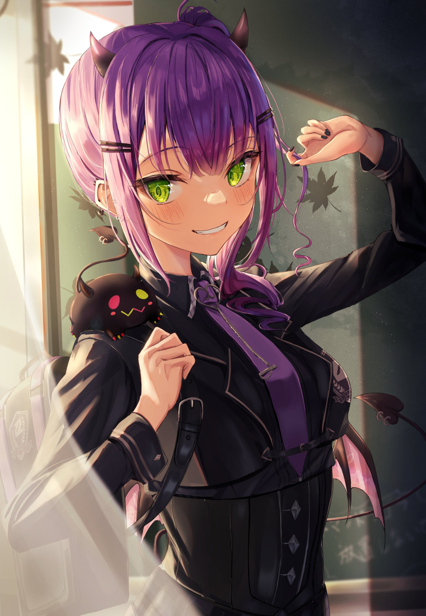1girl, absurdres, bibi_(tokoyami_towa), black_nails, black_shirt, demon_horns, ear_piercing, green_eyes