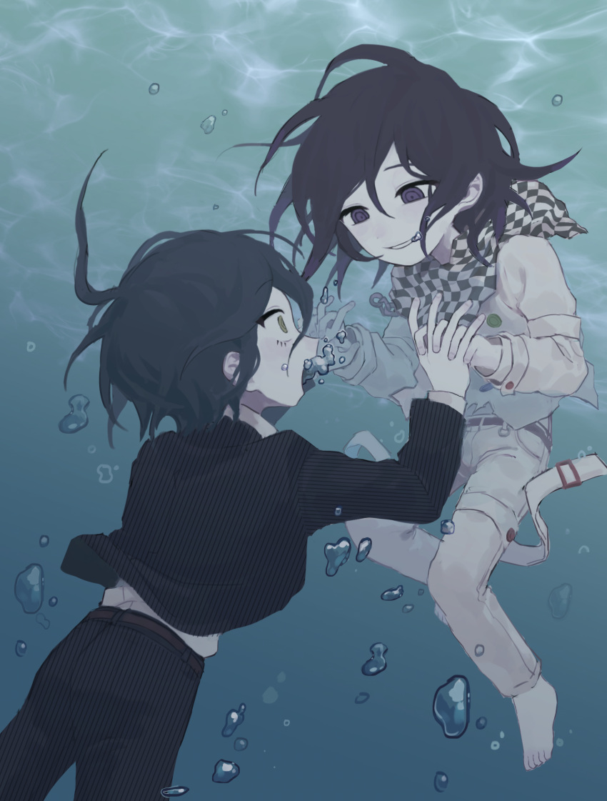 2boys, ahoge, air_bubble, barefoot, belt, black_belt, black_hair, brown_eyes